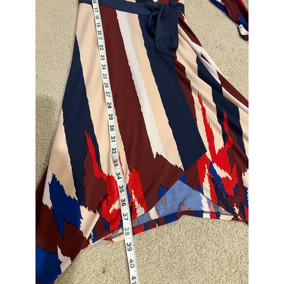 EUC BCBGMAXAZRIA Isabella Wrap Dress - Women's Size Small - Picture 8 of 9